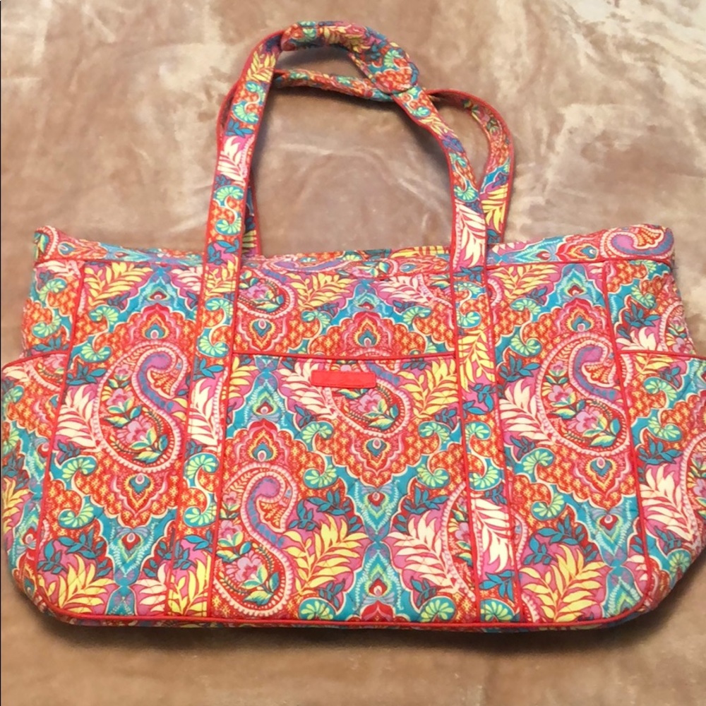 Vera Bradley large tote
